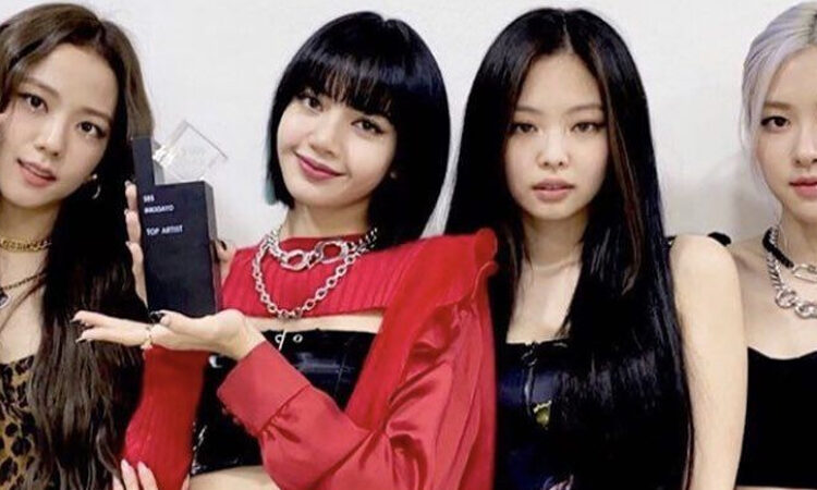 BLACKPINK encabeza la lista de Gaon Chart del 12 al 18 de julio