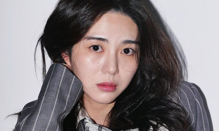 Mina ex AOA, saluda a los fanáticos en nueva actualización