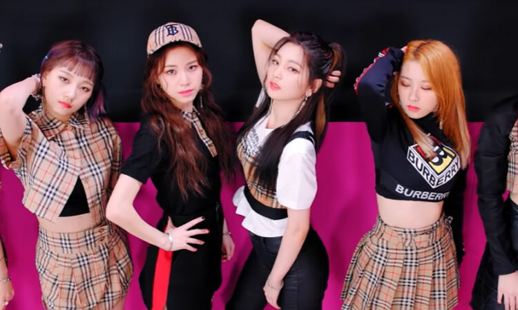 Rocket Punch realizara un punch azul en agosto