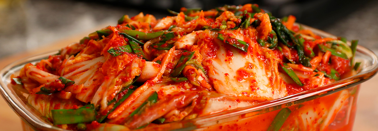 Estudios revelaron que comer kimchi ayuda a sobrevivir al COVID-19