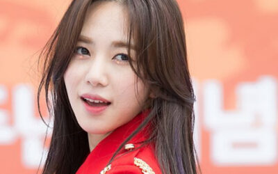 Doctores explican a la familia de Mina de AOA la atención y tratamientos que debe llevar