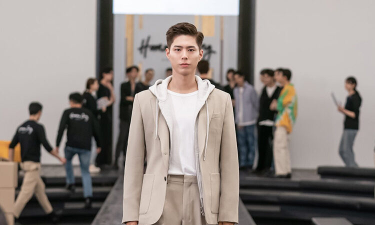 Park Bo Gum se convierte en un modelo para Record Of Youth