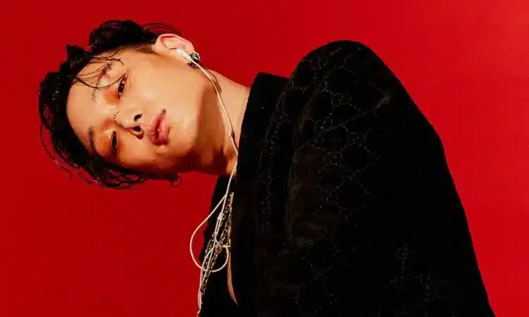 Bobby habla sobre el último regreso de iKON y se convierte en la portada de Men's Folio para el mes de Septiembre