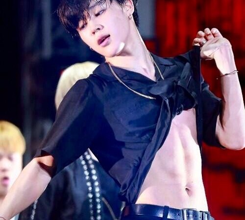 Ex-trainee conta conselho que Jimin do BTS lhe deu sobre como ter um abdômen definido