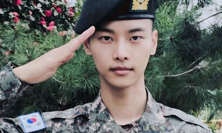 N de VIXX revela el tesoro que conservó de los regalos enviados por sus fans mientras servía en el ejército