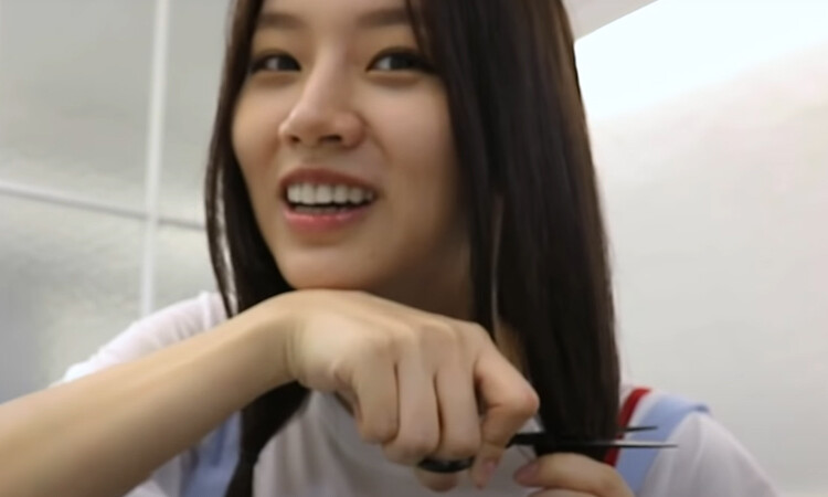 Mira como Hyeri de Girls Day se corta el cabello después de 5 años y lo donara