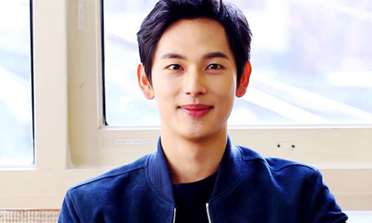 Im Siwan actualiza a sus fans acerca de su estado luego de su segunda prueba de COVID-19