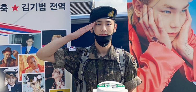 KEY of SHINee, N de VIXX e Jeong Jinwoon de 2AM completaram o seu serviço militar