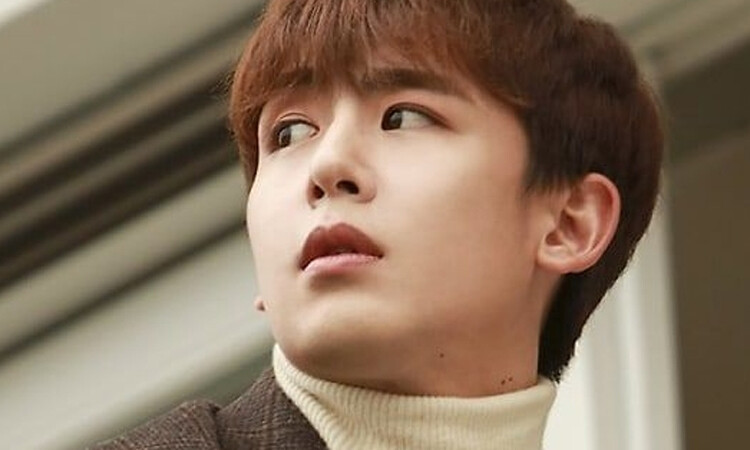 Sabias que... Nichkhun de 2PM apoya a los manifestantes en Tailandia