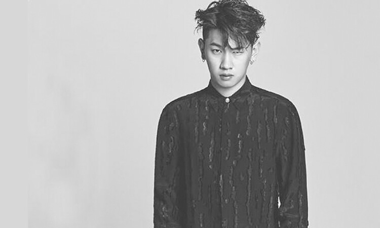 Crush anuncia su enlistamiento en el servicio militar en noviembre