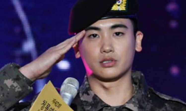 Park Hyung Sik toma sus últimas vacaciones del servicio militar y no tendrá que regresar a la base