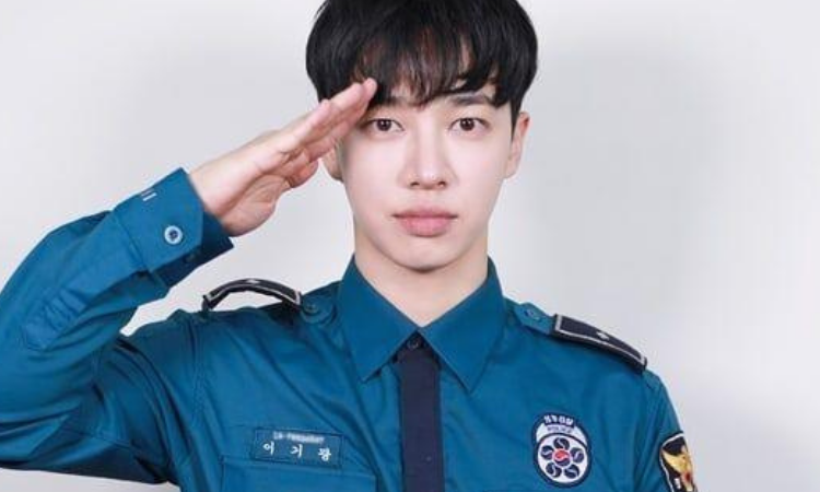 Lee Gikwang de es dado de baja oficialmente de su servicio militar