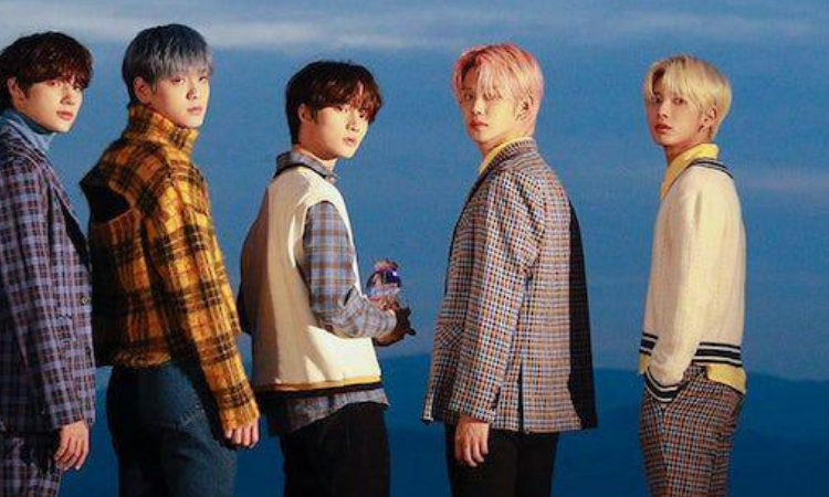 “Minisode1: Blue Hour” de TXT encabeza las listas de álbumes diarios y semanales de Oricon