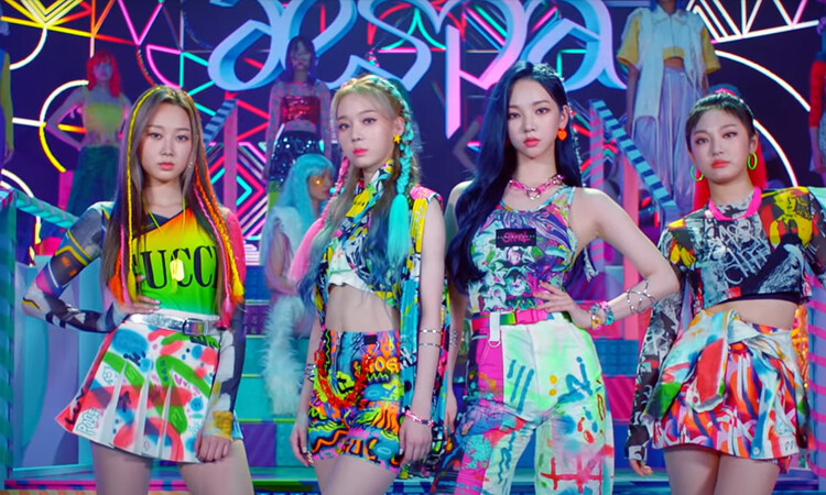 aespa realiza su debut con sus avatars con Black Mamba