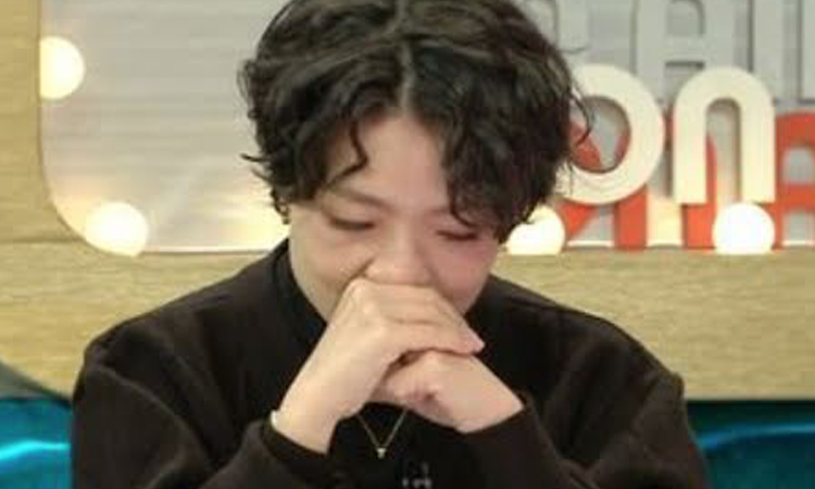 Ahn Young Mi nuevamente rompe a llorar en un programa al recordar a Park Ji Sung