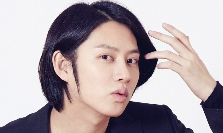 Heechul de Super Junior reemplazará a Jung Hyung Don como MC temporal de 'Problem Child in House' de KBS2