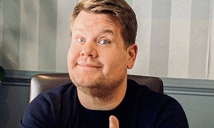 James Corden reafirma su apodo nuevamente como Papa Mochi