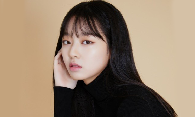 Lee Soo Min protagonizará el web drama 'Two Universes'