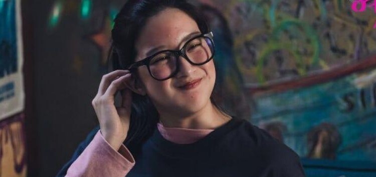 Moon Ga Young aparece en nuevas imágenes para 