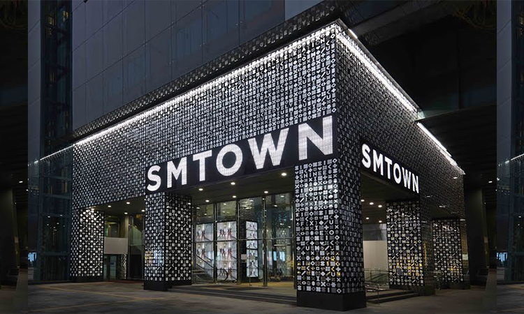 SM abrirá SMTOWN en Estados Unidos en calle nombrada en su honor