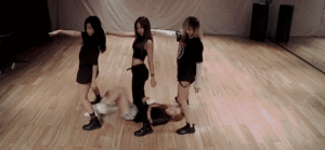Rosé de BLACKPINK revela lo difícil que fue el movimiento de deslizarse por el piso en 'BOOMBAYAH'