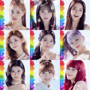 NiziU hace historia al vender 312.000 unidades de su sencillo debut "Step and a Step"