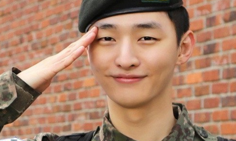 Yoon Ji Sung es dado de baja del ejército
