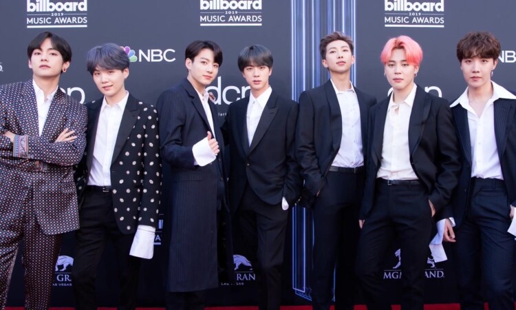 BTS le Gano a BTS en Music Bank