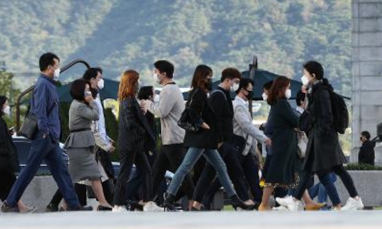 La mitad de los surcoreanos pierden su trabajo debido a la pandemia