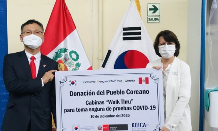 Corea del Sur hace donación a Perú de cabinas para toma de muestras del Coronavirus