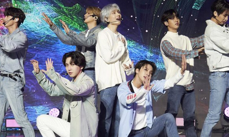 PENTAGON termina con éxito su primer concierto en linea