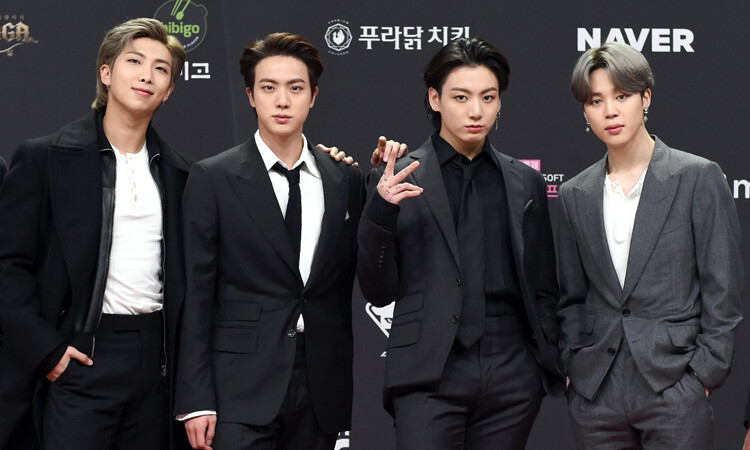 BTS obtiene el premio dentro de la categoria Mejor Actuación de Baile en los MAMA 2020