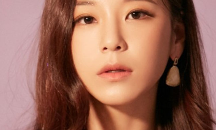 BUDY presentación en vivo del MV 'Fly High'