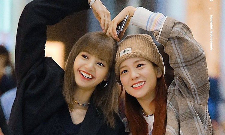 Jisoo fez BlackPINK Lisa chorar com uma carta