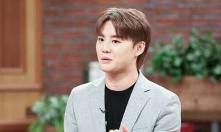 Kim Junsu hablo de musicales y la ley JYJ en el Programa Chodaeseok de EBS