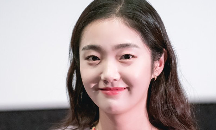 Kim Hye Joon gana premio a actriz novata por 'Kingdom'