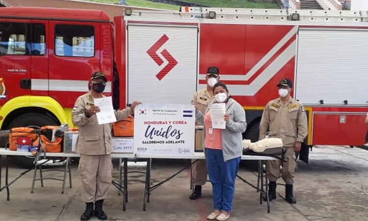 KOICA realiza donación para los bomberos de Honduras