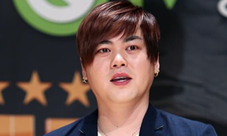 Fallece la madre del cantante Moon Hee Jun