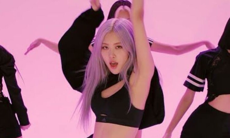 Top 17 de los videos de práctica de baile de ídolos femeninas más vistos en el 2020