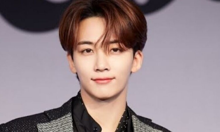 Fans le piden a Jeonghan de SEVENTEEN que dé un spoiler de los MAMA y así respondió