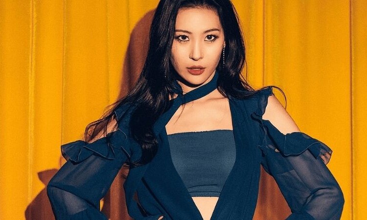 Sunmi se conmueve al recibir la visita de su padrastro en 