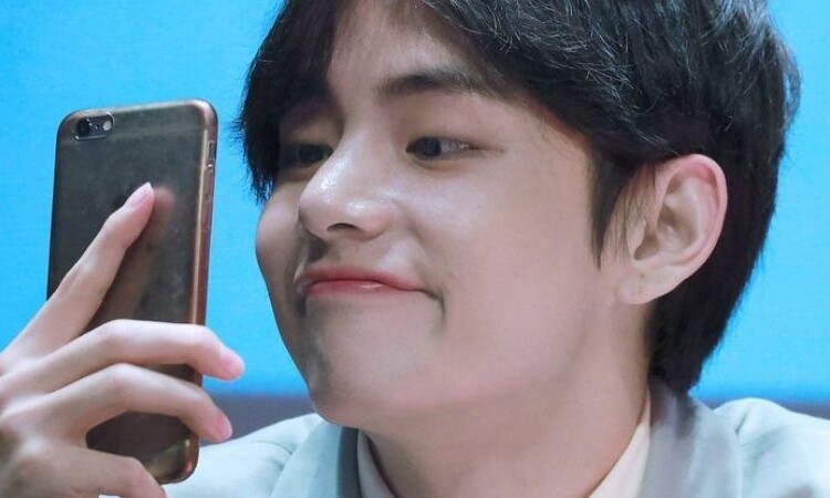 Revelan chats de V de BTS con su padre ¡y es lo más tierno que haz visto!