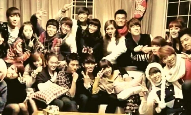 Playlist Navideño: Canciones de navidad de empresas de entretenimiento