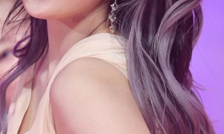 Conoce a la ídolo femenina que asistió a los MMA cuando era fan de un grupo