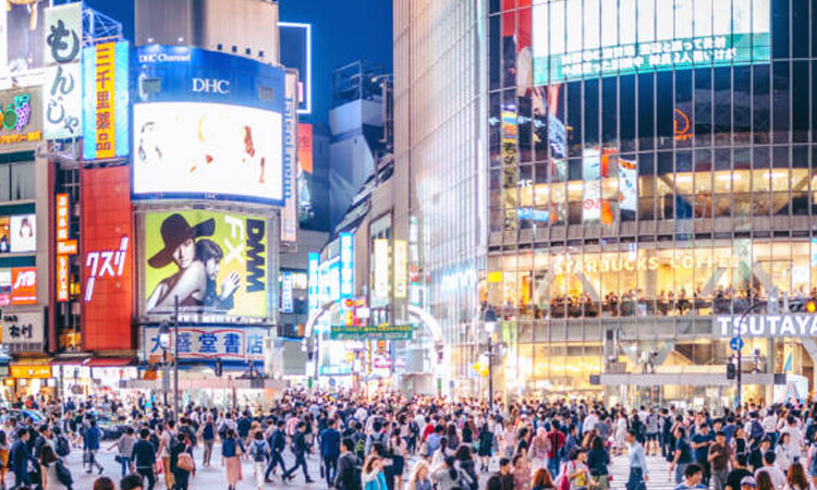 Japón sufre una tercera ola de COVID-19