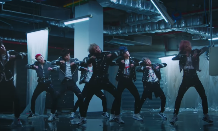 'Back Door' de Stray Kids llega a los 100 millones de visualizaciones en YouTube