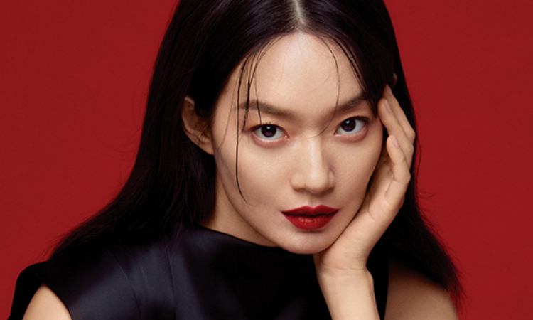 Actriz Shin Min Ah hace alarde de su belleza en la portada de la revista Cosmopolitan