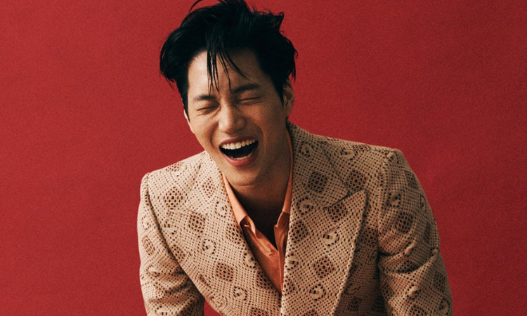 Kai de EXO es llamado 'Gucci humano' y recibe un carrito de café de la marca