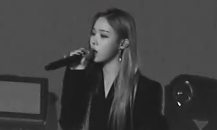 Netizens encuentran espeluznante fancam de Winter de aespa del concierto en línea de SMTOWN