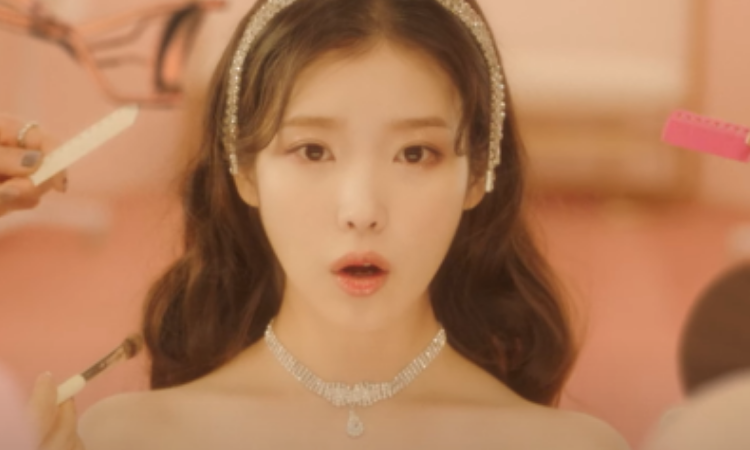 IU regresa con el fascinante MV de 'Celebrity'